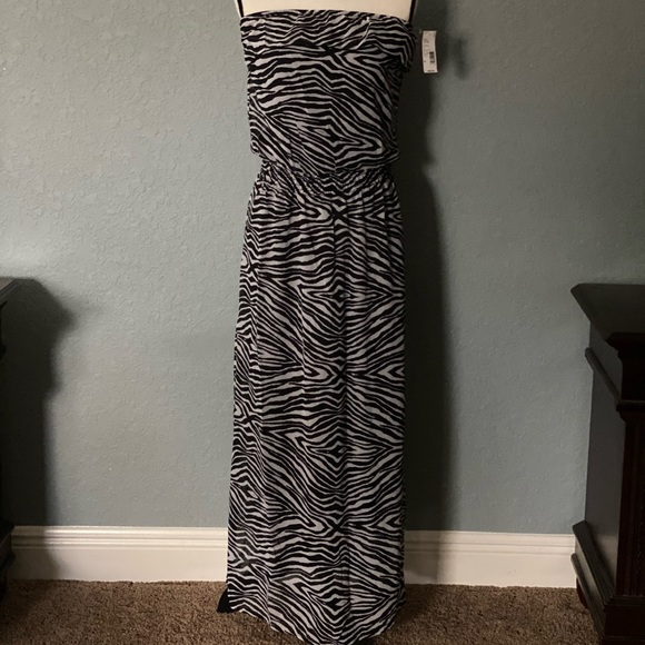 Dresses & Skirts - COPY - Strapless Dress